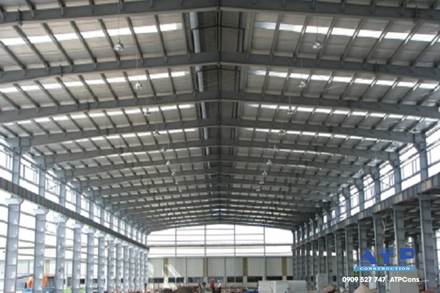 Nhà xưởng khung thép nhỏ và cao